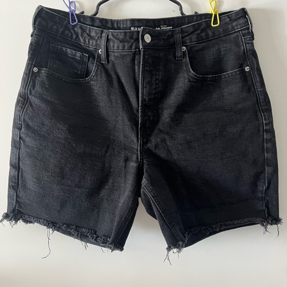 Old Navy Black OG Straight High Rise Denim Frayed Shorts